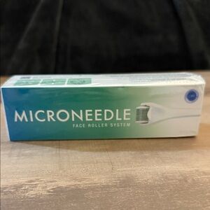 Microneedle Face Roller System - By Ora NIB